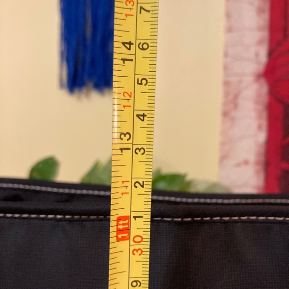 Sherpani Priya Crossbody Messenger Shoulder Laptop Bag Padded Travel School Work - Picture 12 of 13